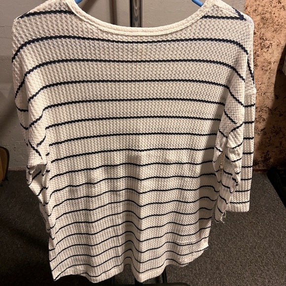 Top - Picture 1 of 2